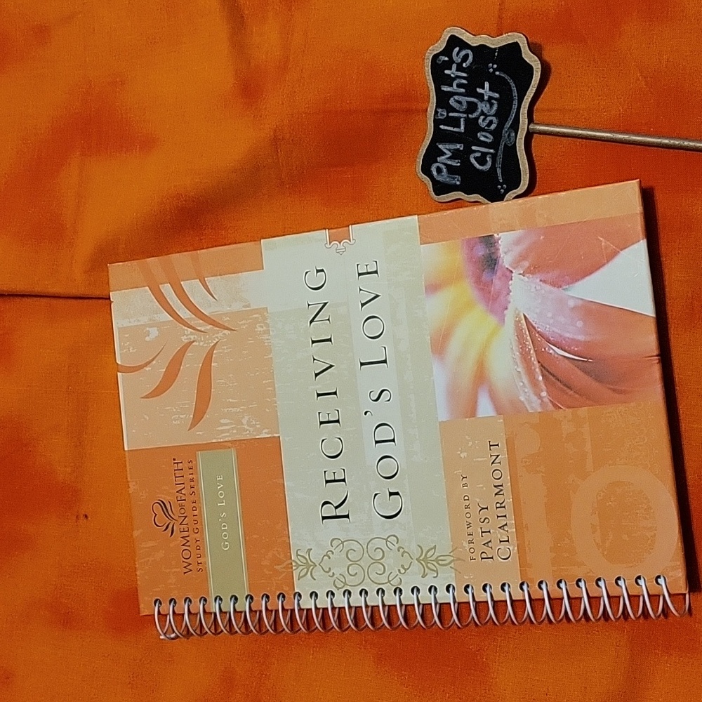 Women of Faith Receiving God's Love Study Guide New Spiral Bound